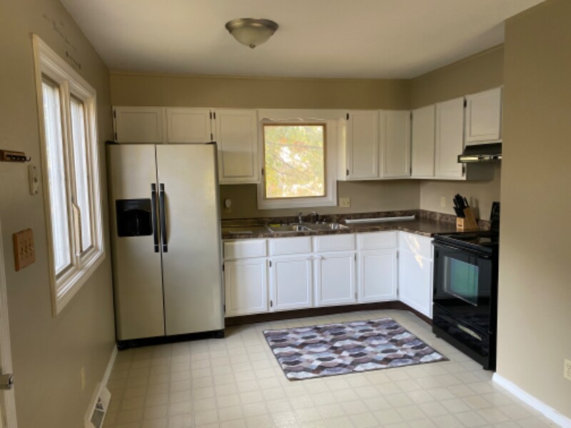 304 E Harrison St in North Liberty, IN - Building Photo