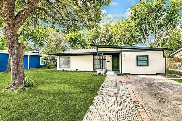 property at 2322 San Paula Ave