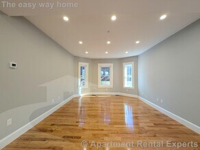 86 Orchard St in Medford, MA - Building Photo - Building Photo