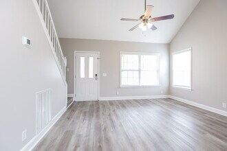 1505 Brass Oak Trace in Nashville, TN - Foto de edificio - Building Photo