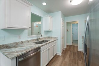6640 Autumn Hills Dr in Cumming, GA - Building Photo - Building Photo