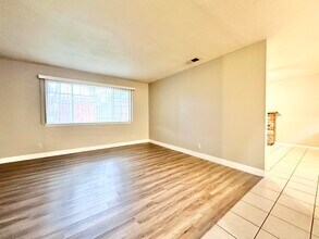 4828 Willowbrook Dr in Sacramento, CA - Building Photo - Building Photo