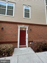 43031 Foxtrail Woods Terrace-Unit -106 in Ashburn, VA - Building Photo - Building Photo