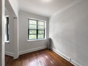 4646 N Paulina St in Chicago, IL - Foto de edificio - Building Photo