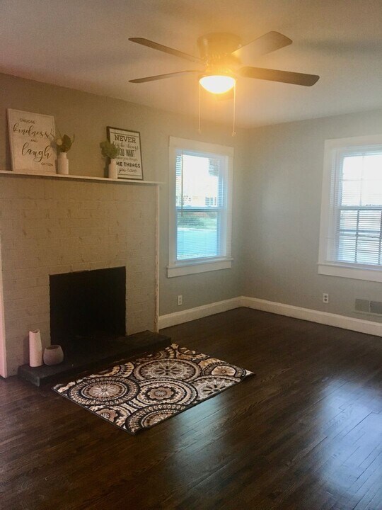 1301 Cloninger Ave in Gastonia, NC - Building Photo