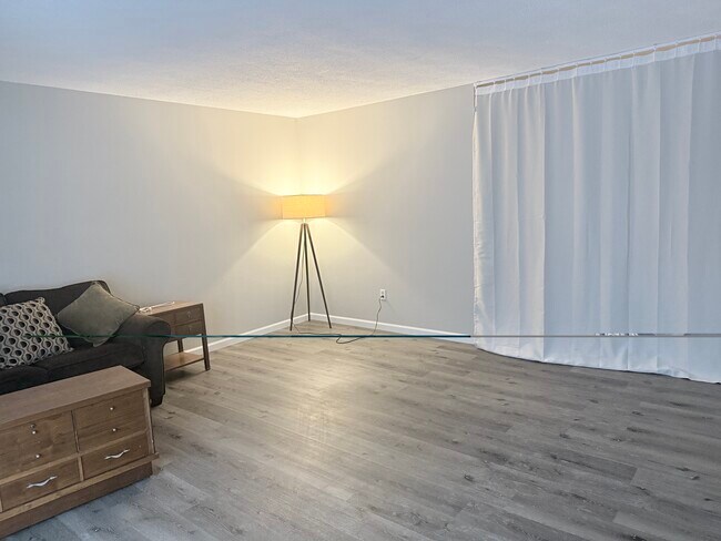 310 Brook Village Rd, Unit 919 in Nashua, NH - Foto de edificio - Building Photo