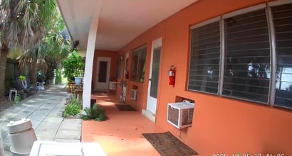 728 SE 19th Ave in Deerfield Beach, FL - Foto de edificio - Building Photo