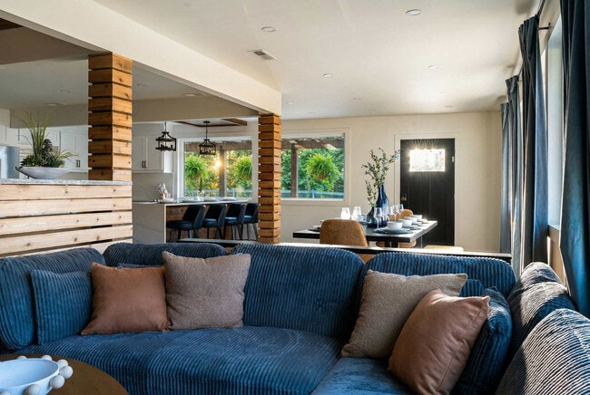 10 Penny Ave in Greer, SC - Building Photo - Building Photo