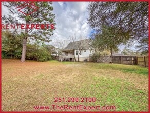 3204 Wellborne Dr W in Mobile, AL - Building Photo - Building Photo
