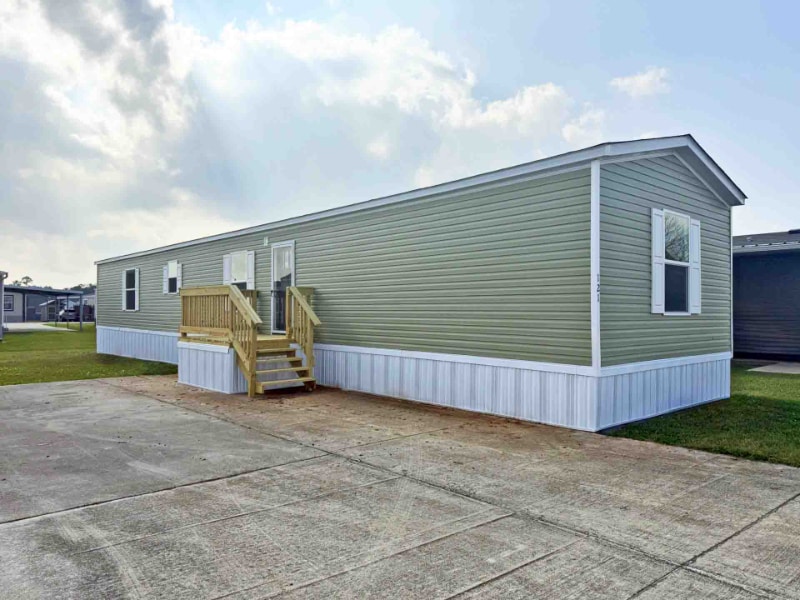 3550 Carlyss Dr, Unit 121 in Sulphur, LA - Building Photo