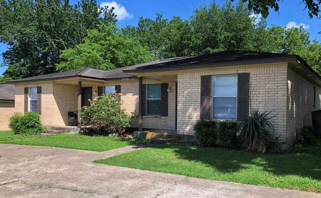 property at 3602 Elliott St