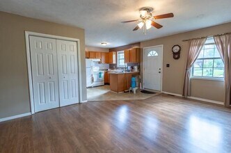 5510 Old Mill Ct in Indianapolis, IN - Building Photo - Building Photo