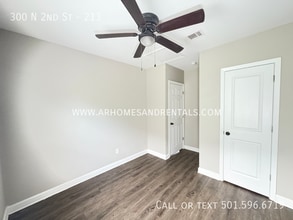 300 N 2nd St in Austin, AR - Building Photo - Building Photo