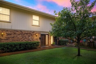 2116 Hobbs Rd, Unit K2 in Nashville, TN - Building Photo - Building Photo