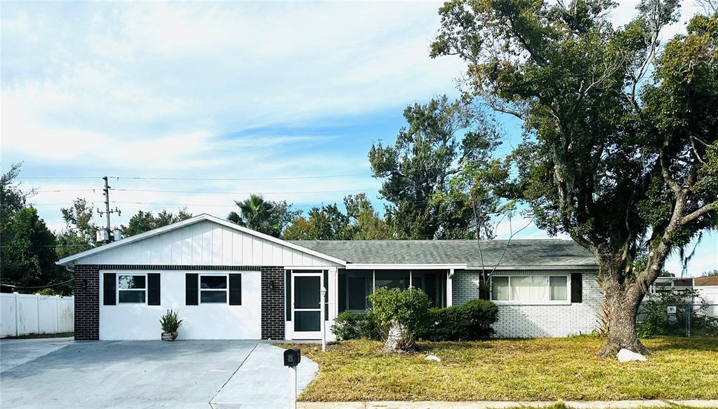 7721 Heather St in New Port Richey, FL - Building Photo
