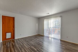 82 Eastwood Ct in Ringgold, GA - Building Photo - Building Photo