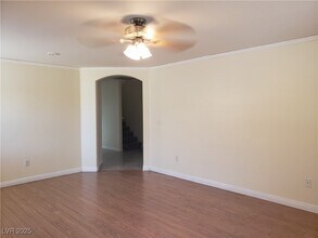 8233 Amphora St in Las Vegas, NV - Building Photo - Building Photo