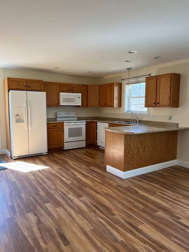 15 Kelley Rd, Unit 1