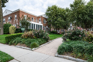 Hewlett Park Apartments