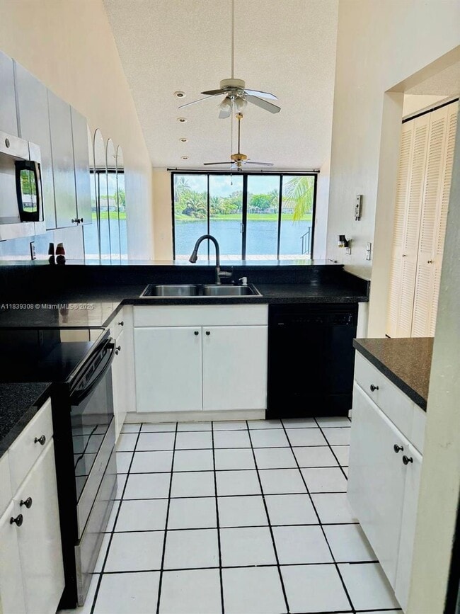 12457 SW 147th Terrace in Miami, FL - Building Photo - Building Photo