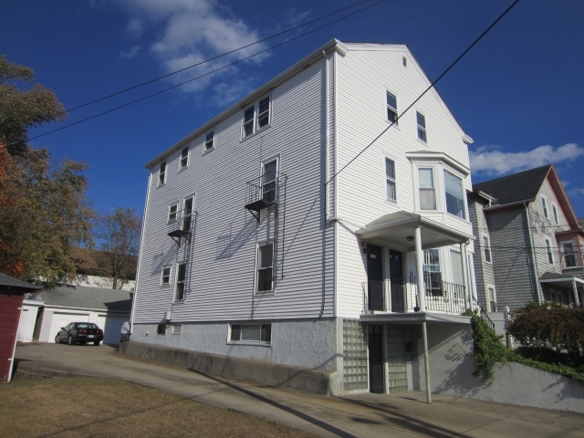 50 Blake St in Pawtucket, RI - Building Photo