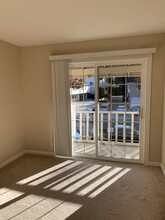1213 W Washington Ave, Unit 1 in Sunnyvale, CA - Foto de edificio - Building Photo