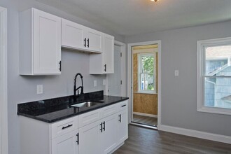 518-520 Kings Hwy in West Springfield, MA - Building Photo - Building Photo