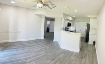 12498 SW 54th St in Miramar, FL - Building Photo - Building Photo