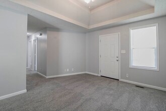 571 Garnet Dr in Clarksville, TN - Building Photo - Building Photo