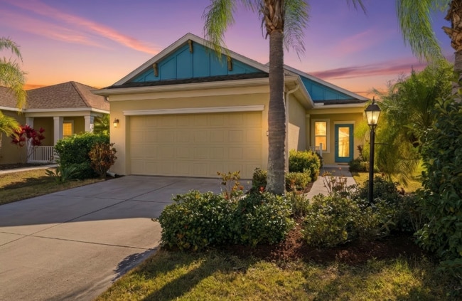 property at 4911 Boston Common Glen