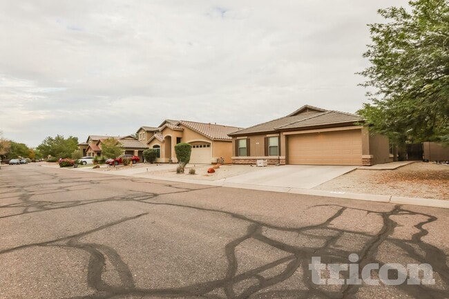 property at 1150 E Renegade Trail