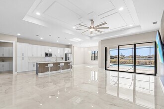 1720 NE 14th St in Cape Coral, FL - Building Photo - Building Photo