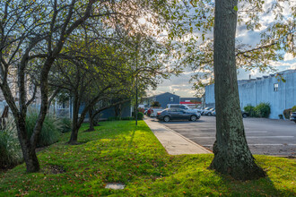 Water at West End in Freeport, NY - Building Photo - Building Photo