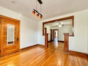 2923 N Springfield Ave in Chicago, IL - Building Photo - Building Photo