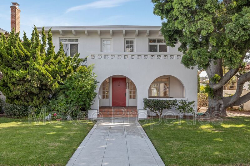 1115 F Ave in Coronado, CA - Building Photo