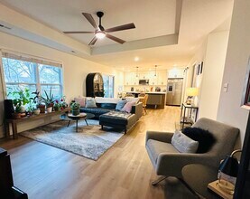 7671 N Rainbow Dr in Columbia, MO - Building Photo - Building Photo