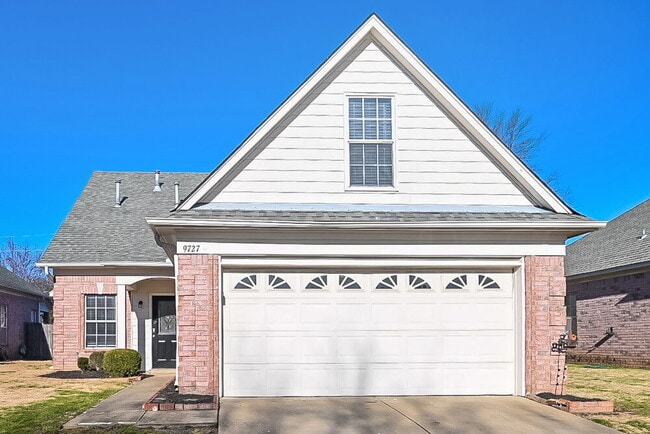 property at 9727 Pigeon Roost Park Cir