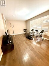 183 Chase Crescent in Cambridge, ON - Building Photo - Building Photo