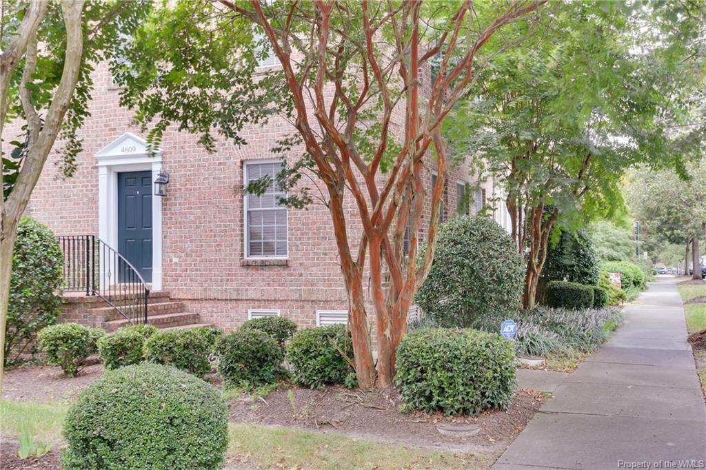 4609 Town Creek Dr in Williamsburg, VA - Building Photo