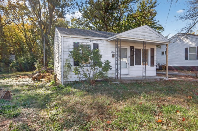 1971 E Cantrell St in Decatur, IL - Foto de edificio - Building Photo
