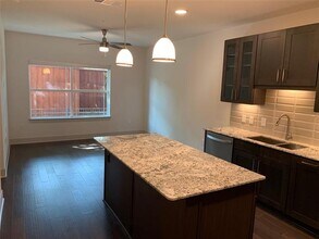 5601 Belmont Ave in Dallas, TX - Building Photo - Building Photo