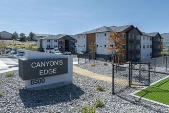 Canyon's Edge Apartments in Reno, NV - Building Photo - Building Photo