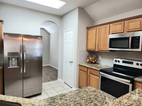 7126 Leens Lodge Ln in Humble, TX - Building Photo - Building Photo