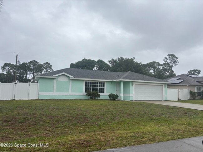 481 Firestone St NE in Palm Bay, FL - Building Photo - Building Photo