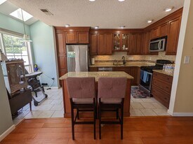 20 Balboa Ln in Franklin Park, NJ - Building Photo