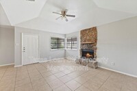 8606 Flower Path St in Houston, TX - Building Photo - Building Photo