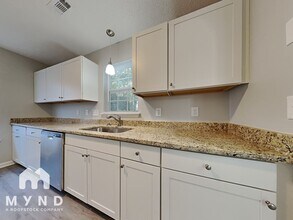 5714 Justins Forest Dr in Charlotte, NC - Building Photo - Building Photo