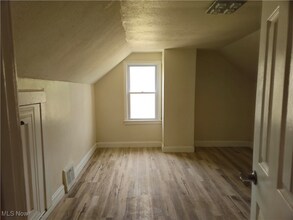 5200 Catherine St in Maple Heights, OH - Building Photo - Building Photo