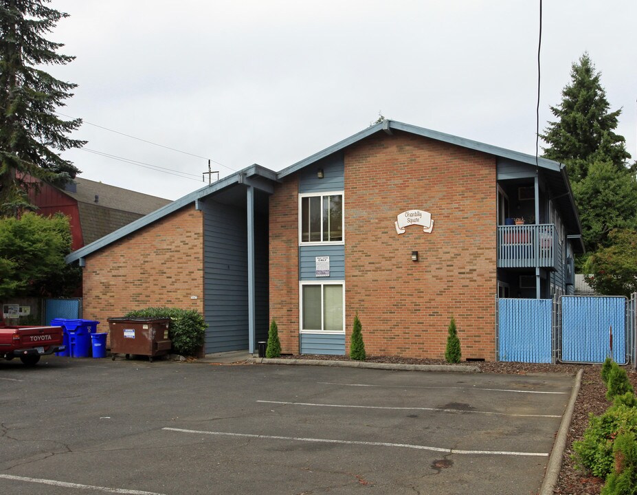 Chantilly Square in Portland, OR - Building Photo