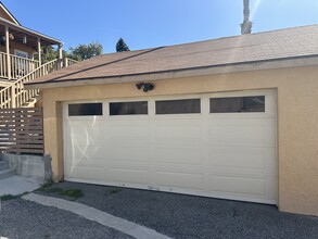 409 E Oak Ave in El Segundo, CA - Building Photo - Building Photo